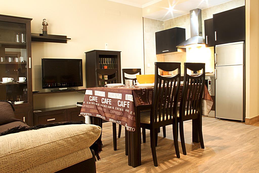 Apartamentos Turisticos Cullar Vega Værelse billede