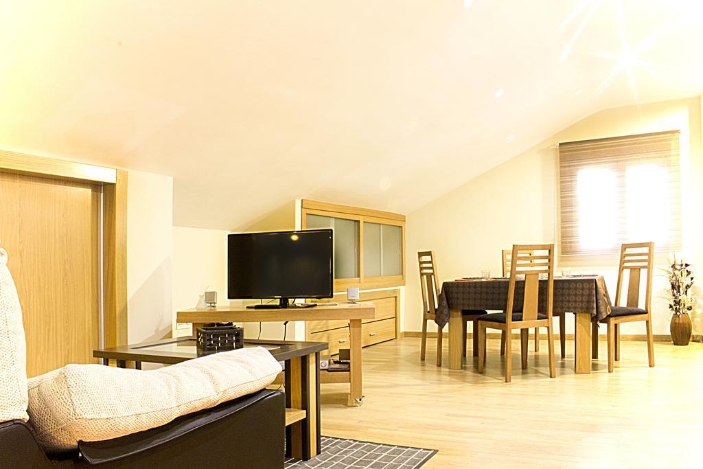 Apartamentos Turisticos Cullar Vega Værelse billede
